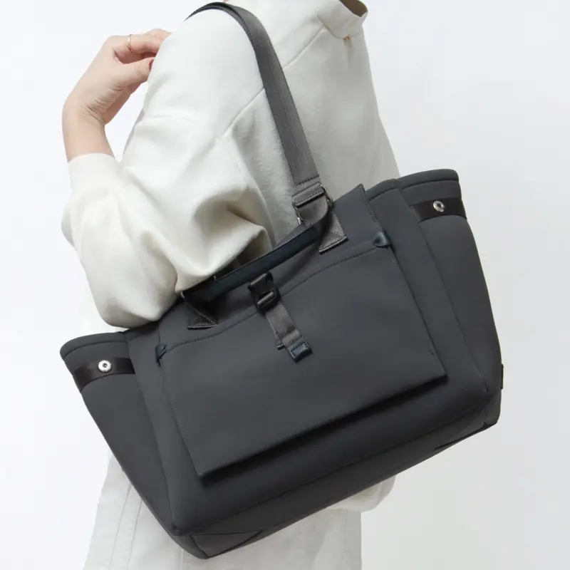 story. ストーリー NEOPRENE WIDE 2wayトートバッグ