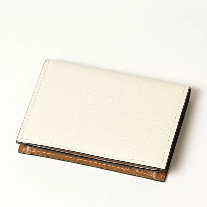 L'arcobaleno ラルコバレーノ ゴートレザー カードケース WHITE/CAFE