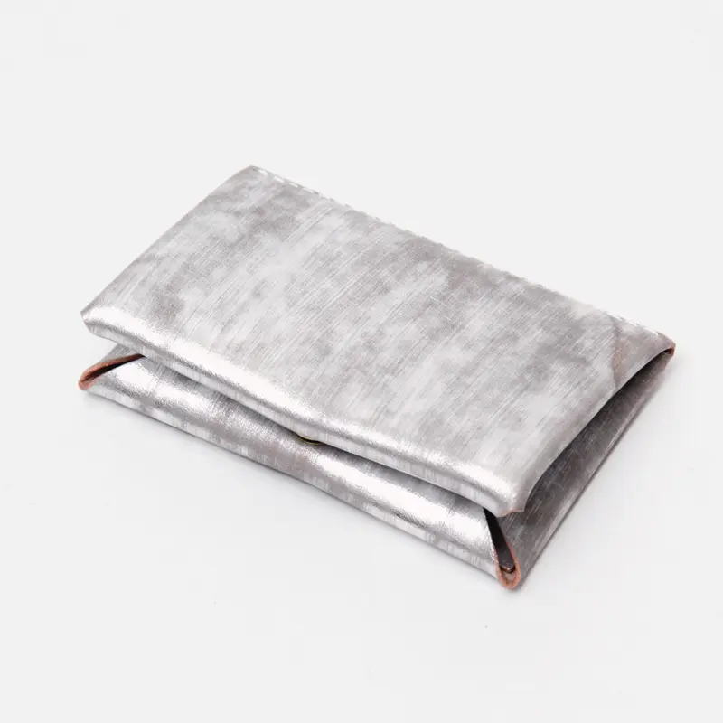 Foil  メタリック カードケース