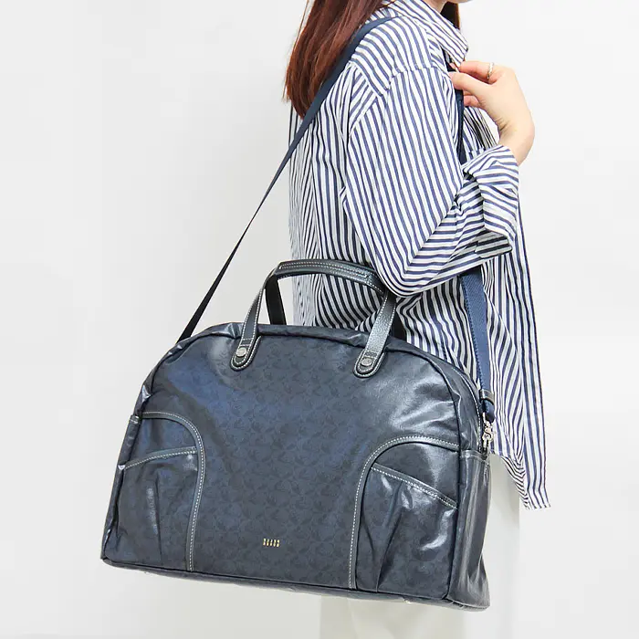 PELLE BORSA ペレボルサ アライブ ナイロン 軽量 ボストンバッグ ネイビー