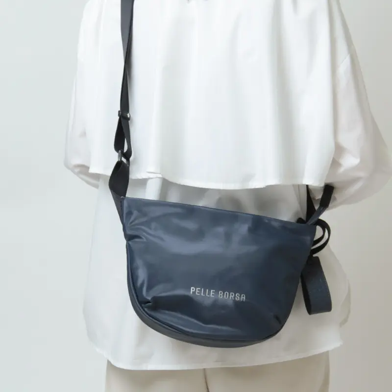 PELLE BORSA ペレボルサ チアーズ コンパクト ラウンドショルダーバッグ 4686 ネイビー