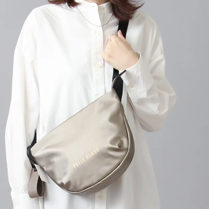 PELLE BORSA ペレボルサ チアーズ コンパクト ラウンドショルダーバッグ 4686 トープ