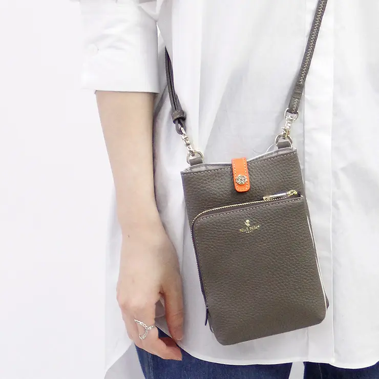 Reinette レネット シュリンクレザー スマートポシェット