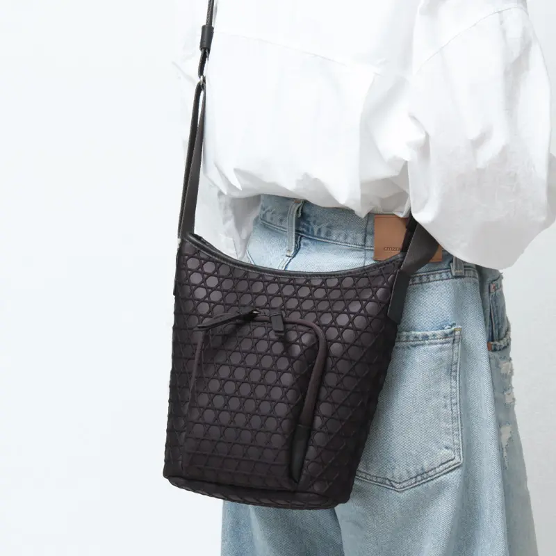 LAQUOH ラクーオ Kagome Emboss ボンディングショルダーバッグ