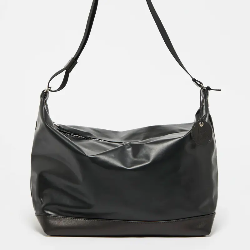 LIGHT LEATHER ARTI レザー ショルダーバッグ
