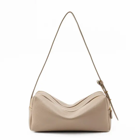 Trousse Pebbled Leather シボレザー ショルダーバッグ